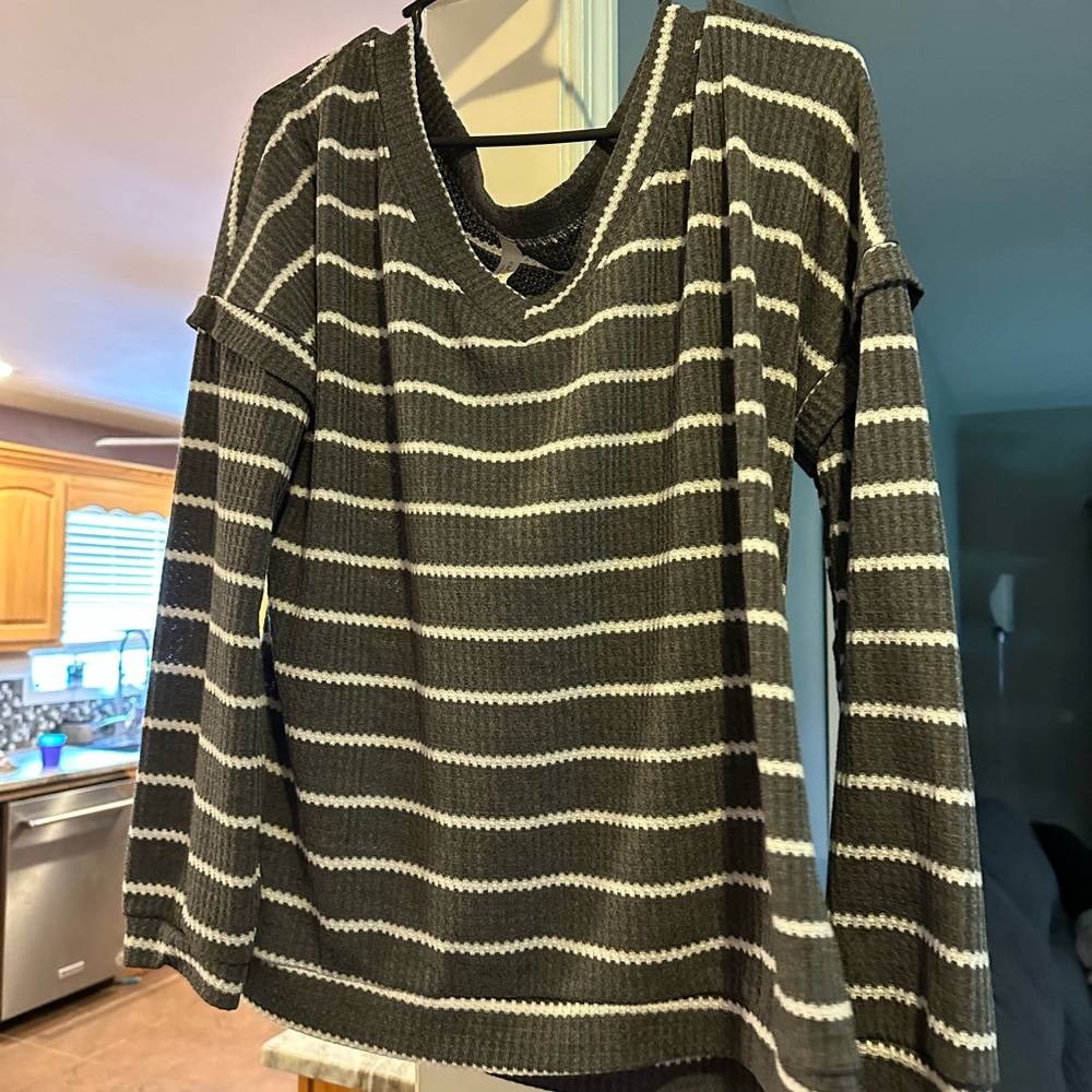 Light weight waffle knit top